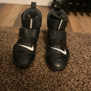 Boys Nike football cleats size 2